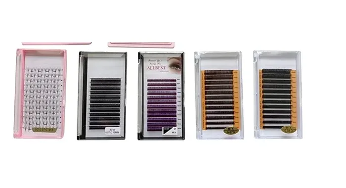 Eyelash extension trays
